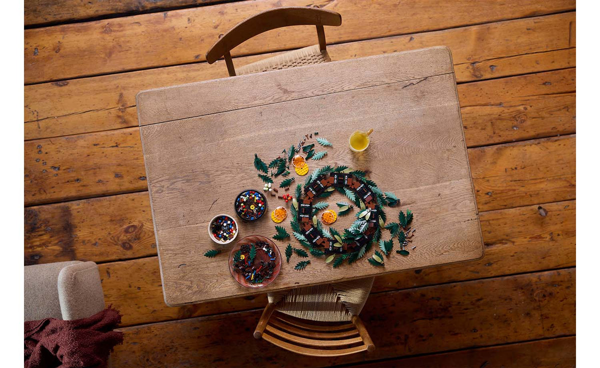 Botanicals Wreath | 10340