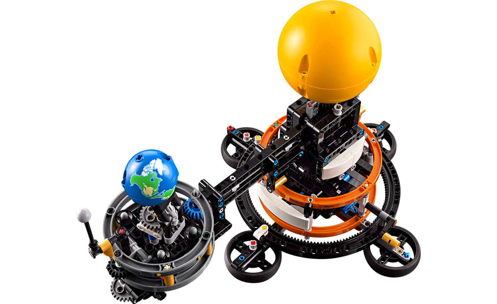Technic Planet Earth and Moon in Orbit | 42179