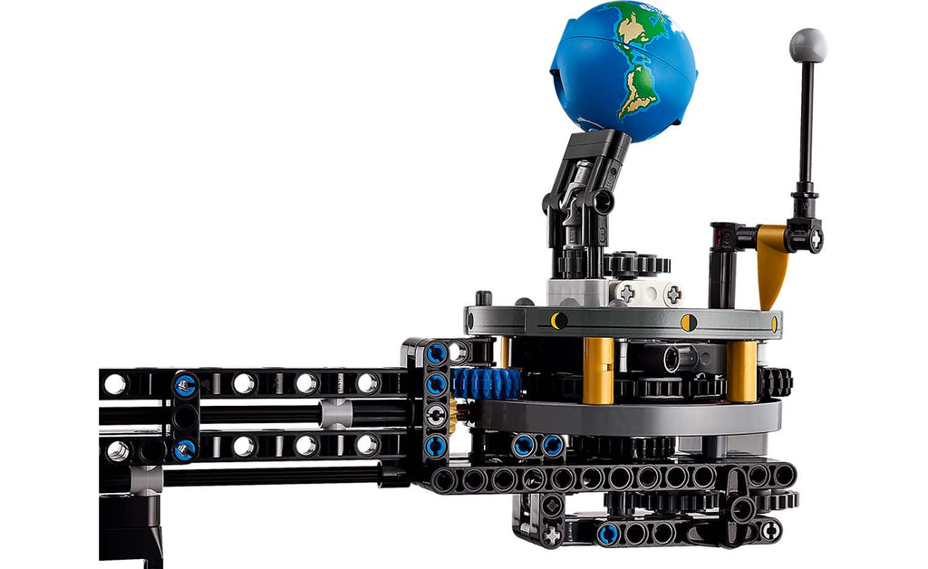 Technic Planet Earth and Moon in Orbit | 42179
