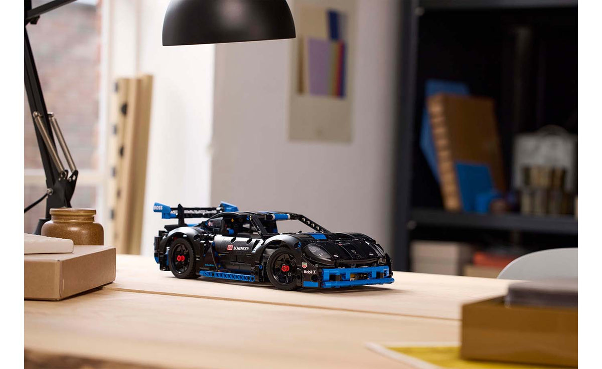 Technic Porsche GT4 e-Performance Race Car | 42176