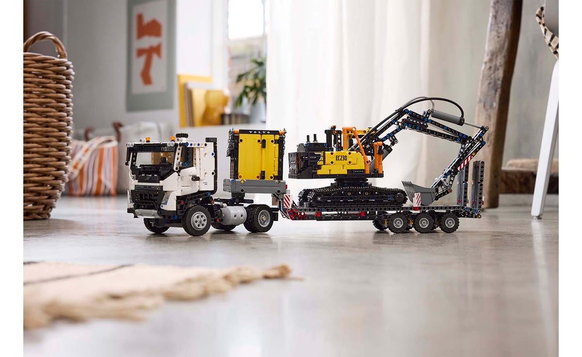 Technic Volvo FMX Truck & EC230 Electric Excavator | 42175